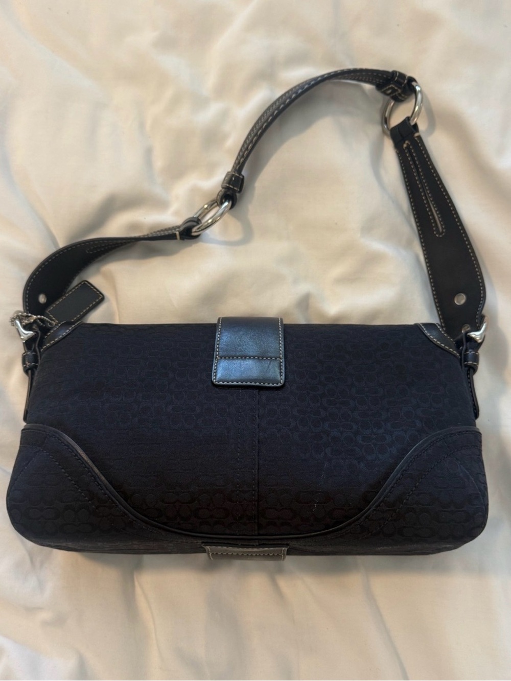 Coach 1463 - Picture 2 of 3